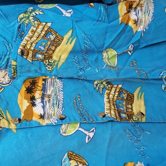 Margarittaville 5 oclock somewhere button up - Picture 2 of 5